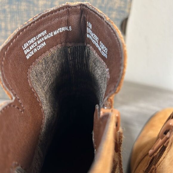 Born Tori Cream Suede Boots - Picture 9 of 10